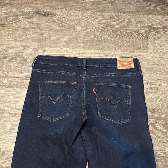 Ladies Levi Jeans‎ 👖 - Picture 5 of 6